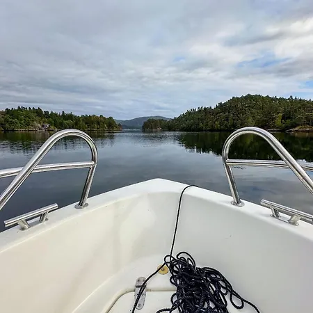 Chaleter Gulehuset By Interhome Gjelland