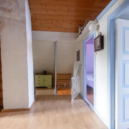 Gulehuset - Fjh608 By Interhome